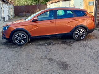 2019 Lada (ВАЗ) Vesta SW Cross I, оранжевый, 1200000 рублей, вид 4