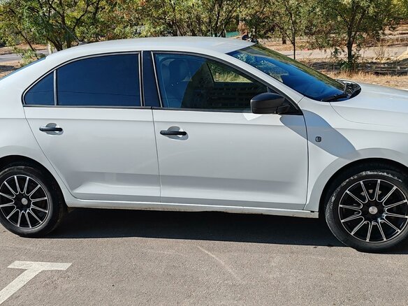 2017 Skoda Rapid I Рестайлинг, белый, 750000 рублей - вид 7