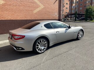 2009 Maserati GranTurismo I, серебристый, 2450000 рублей, вид 3