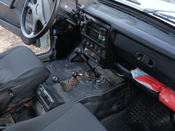 2011 Lada (ВАЗ) 2121 (4x4) I Рестайлинг, белый, 420000 рублей - вид 6