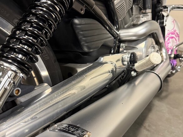 2011 Harley-Davidson V-Rod Muscle, розовый, 1300000 рублей - вид 5