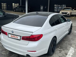 2018 BMW 5 серии 520d xDrive VII (G30/G31/G38), белый, 4000000 рублей, вид 4