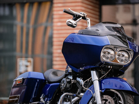 2011 Harley-Davidson Road Glide, синий, 1200000 рублей, вид 2