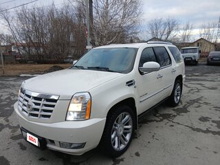 2011 Cadillac Escalade III, белый, 2980000 рублей, вид 1