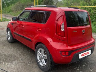 2011 Kia Soul I, красный, 890000 рублей, вид 4