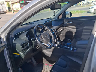 2019 Hyundai Santa Fe IV, серебристый, 3100000 рублей, вид 5