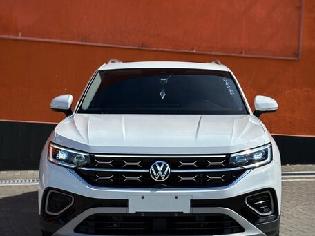 2023 Volkswagen Tayron I Рестайлинг, белый, 2595000 рублей, вид 2