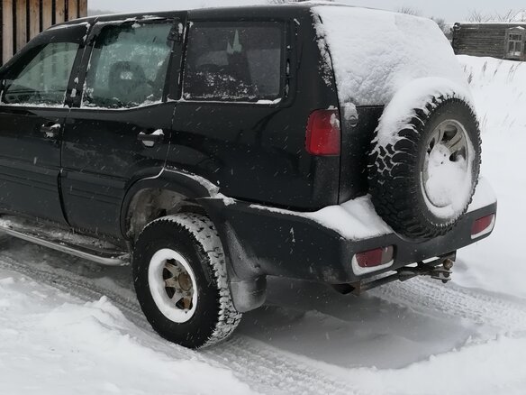1995 Nissan Mistral, чёрный, 270000 рублей - вид 2