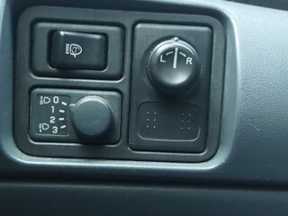 2005 Nissan Almera II (N16) Рестайлинг, серебристый, 349000 рублей, вид 4