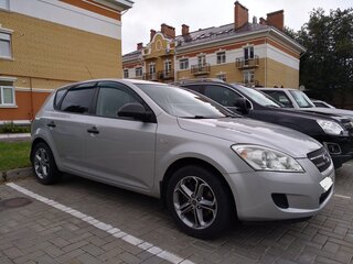 2009 Kia Ceed I, серебристый, 600000 рублей, вид 3
