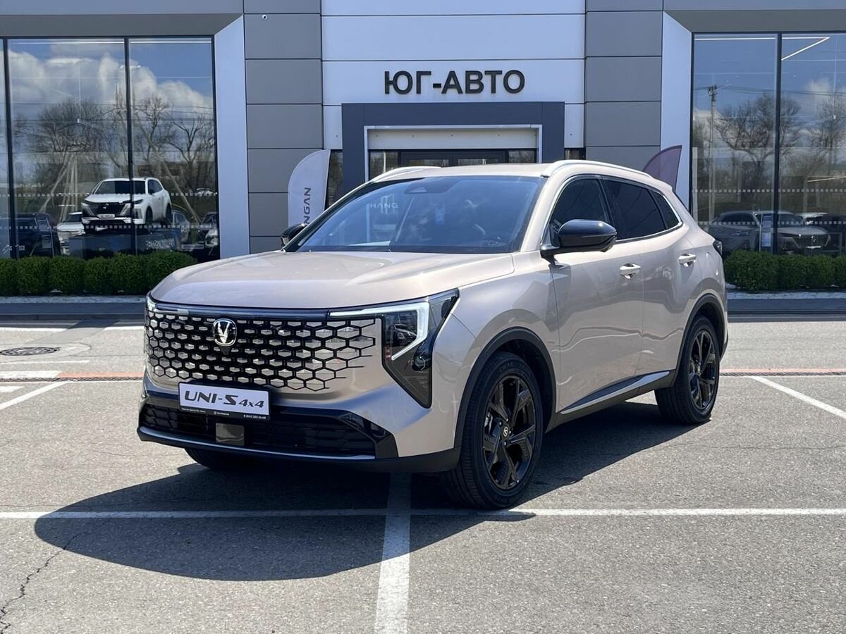 Открыть фотографии: Changan UNI-S I Рестайлинг