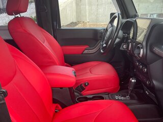2013 Jeep Wrangler III (JK), чёрный, 3300000 рублей, вид 1