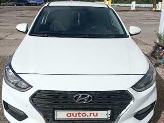 2018 Hyundai Solaris II, белый, 1000000 рублей, вид 3