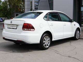 2018 Volkswagen Polo V Рестайлинг, белый, 1010000 рублей, вид 4