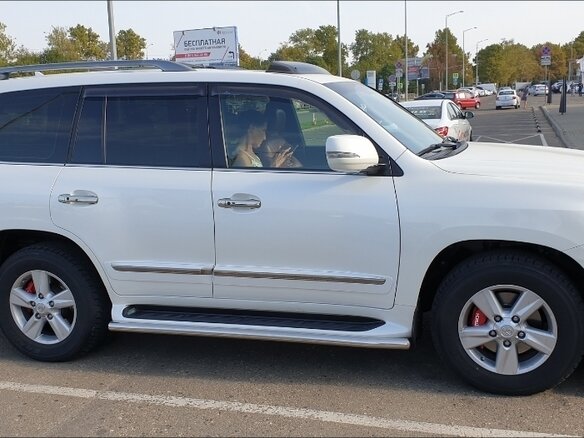 2013 Lexus LX 570 III Рестайлинг, белый, 6400000 рублей - вид 8