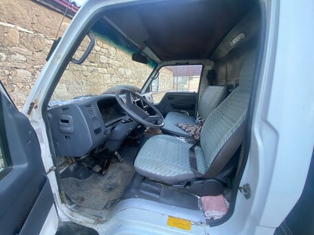 1998 Toyota Dyna, белый, 750000 рублей, вид 3