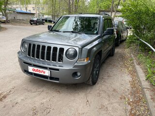 2007 Jeep Liberty (Patriot), серебристый, 700000 рублей, вид 1