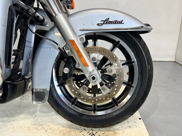 2015 Harley-Davidson Electra Glide, серебристый, 899000 рублей - вид 7