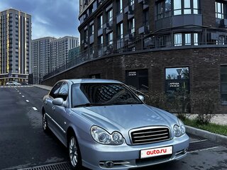 2009 Hyundai Sonata ТагАЗ IV (EF) Рестайлинг, серебристый, 650000 рублей, вид 1