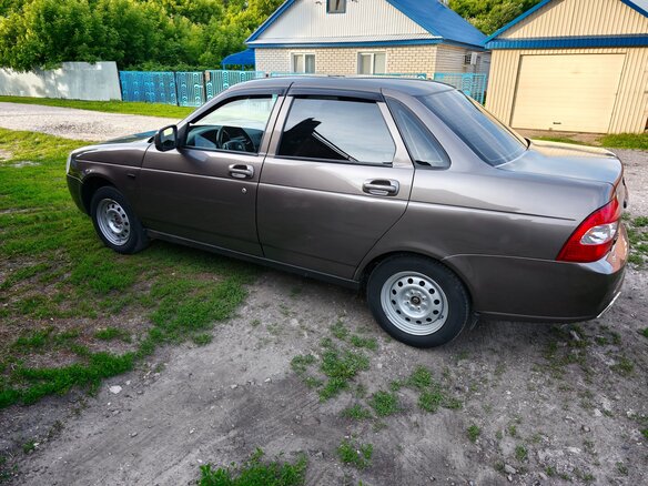 2016 Lada (ВАЗ) Priora I Рестайлинг, коричневый, 650000 рублей - вид 4