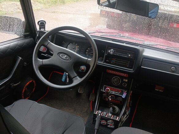 2002 Lada (ВАЗ) 2107, пурпурный - вид 8