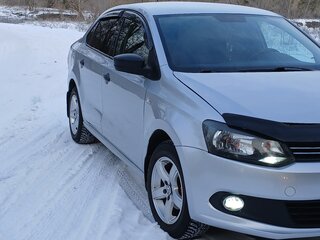 2015 Volkswagen Polo V, серебристый, 710000 рублей, вид 1