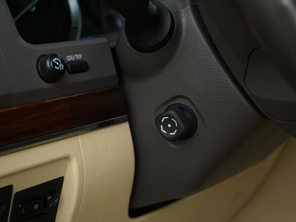2016 Toyota Land Cruiser 200 Series Рестайлинг 2, чёрный, 5759444 рублей - вид 15
