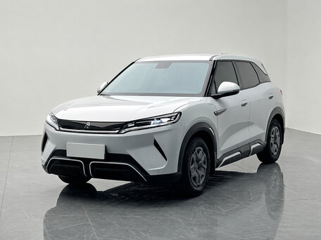 2025 BYD Yuan Up 45.12 kWh, белый, 1695000 рублей, вид 1