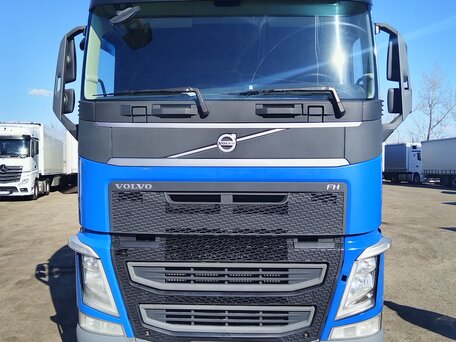 2019 Volvo FH, синий, 7500000 рублей, вид 1