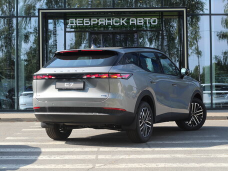 2026 Omoda C7, серебристый, 3299000 рублей, вид 3