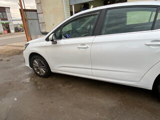 2017 Citroen C4 II Рестайлинг, белый, 850000 рублей, вид 2