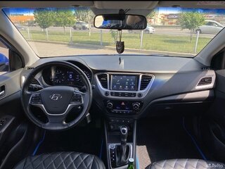 2019 Hyundai Solaris II, синий, 1600000 рублей, вид 4