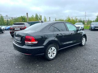 2017 Volkswagen Polo V Рестайлинг, чёрный, 1019900 рублей, вид 5
