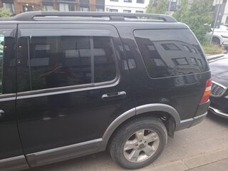 2004 Ford Explorer III, чёрный, 600000 рублей, вид 3