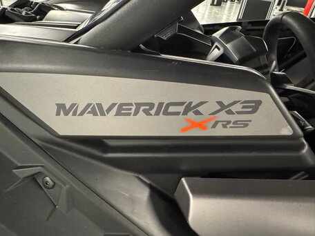 2017 BRP Can-Am Maverick X RS DPS, чёрный, 2500000 рублей, вид 3