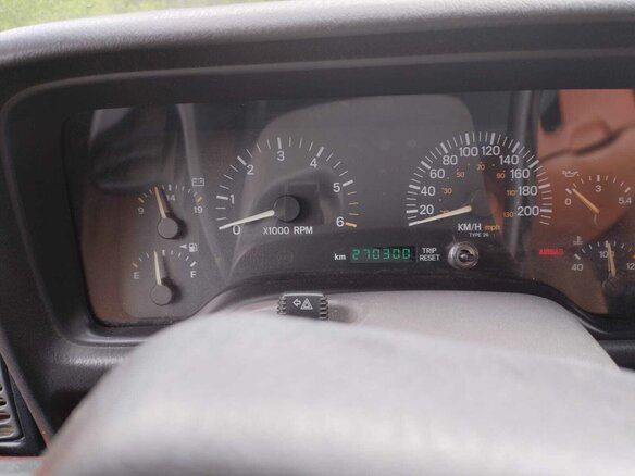 1997 Jeep Cherokee II (XJ) Рестайлинг, зелёный - вид 16