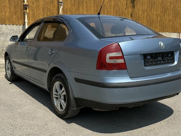 2007 Skoda Octavia II (A5), серый, 550000 рублей - вид 3