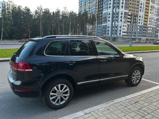 2012 Volkswagen Touareg II, чёрный, 2600000 рублей, вид 2