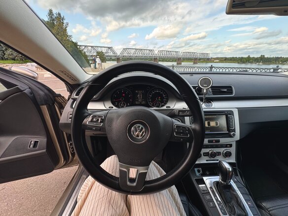 2012 Volkswagen Passat CC I Рестайлинг, бежевый - вид 10