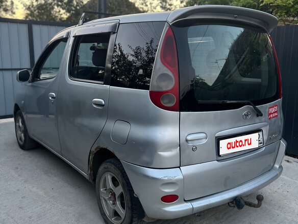 2002 Toyota FunCargo, серый, 400000 рублей - вид 12