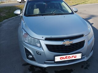 2013 Chevrolet Cruze I Рестайлинг, серебристый, 840000 рублей, вид 3