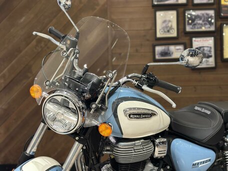 2025 Royal Enfield Meteor, голубой, 519000 рублей, вид 2