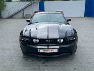 2011 Ford Mustang V Рестайлинг, чёрный, 3500000 рублей, вид 3