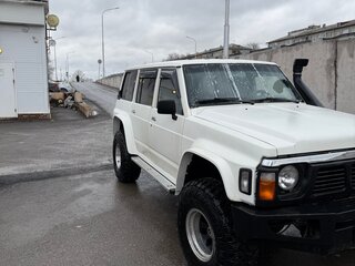1997 Nissan Patrol IV (Y60), белый, 1550000 рублей, вид 4