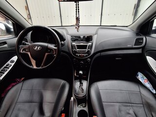 2015 Hyundai Solaris I Рестайлинг, белый, 760000 рублей, вид 5