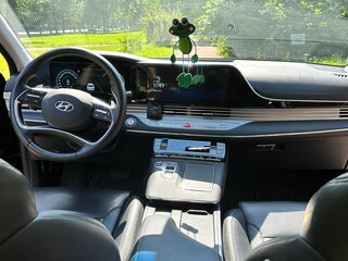 2020 Hyundai Grandeur VI Рестайлинг, чёрный, 2300000 рублей, вид 4