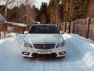 2011 Mercedes-Benz E-Класс 350 IV (W212, S212, C207), белый, 1250000 рублей, вид 3