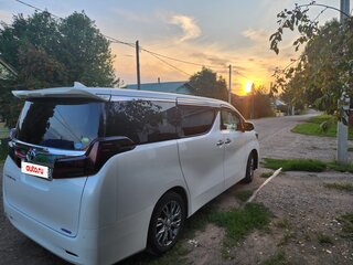2019 Toyota Alphard III Рестайлинг, белый, 4500000 рублей, вид 3