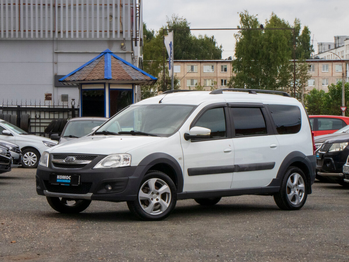 Открыть фотографии: Lada (ВАЗ) Largus I