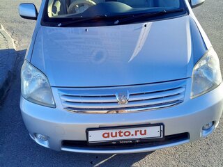 2007 Toyota Raum II, серебристый, 700000 рублей, вид 1
